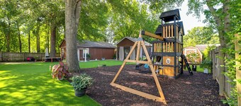 Home w/ Hot Tub, Playset & Grills in Clarksville!