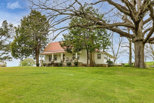 Country Home Near Lake Wedowee: Patio & Fire Pit!