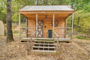 Apartment (0 Bedroom) | Interior - Fish, Hike & More: Ozark Cabin on 300 Acres (Ozark)