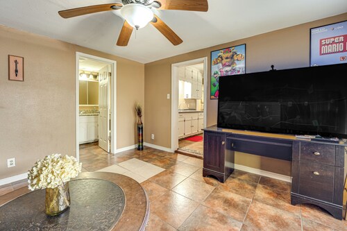 Fire Pit & Grill: Victoria Home Near Downtown