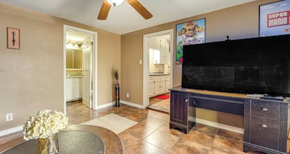 Fire Pit & Grill: Victoria Home Near Downtown