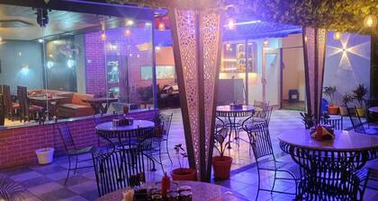 Sunroof Hotel & Rooftop Kitchen