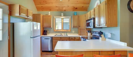 House (2 Bedrooms) | Interior