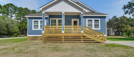 House (3 Bedrooms) | Front of property