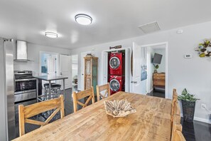 Dining - Big Kahuna: Semi-Oceanfront | Tiki Bar | Fire Pit (Avon)