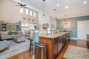 Interior - Clearwater Bay #2213 Stunning Townhome in Barefoot (North Myrtle Beach)