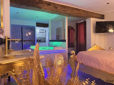 1 bedroom, in-room safe, WiFi, bed sheets. Gîte Princesse, château le pré neuf