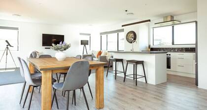 Family Friendly on Forest! Amazing Location