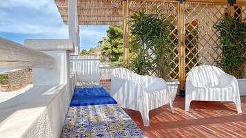 Standard Condo, 2 Bedrooms, Sea View | Terrace/patio