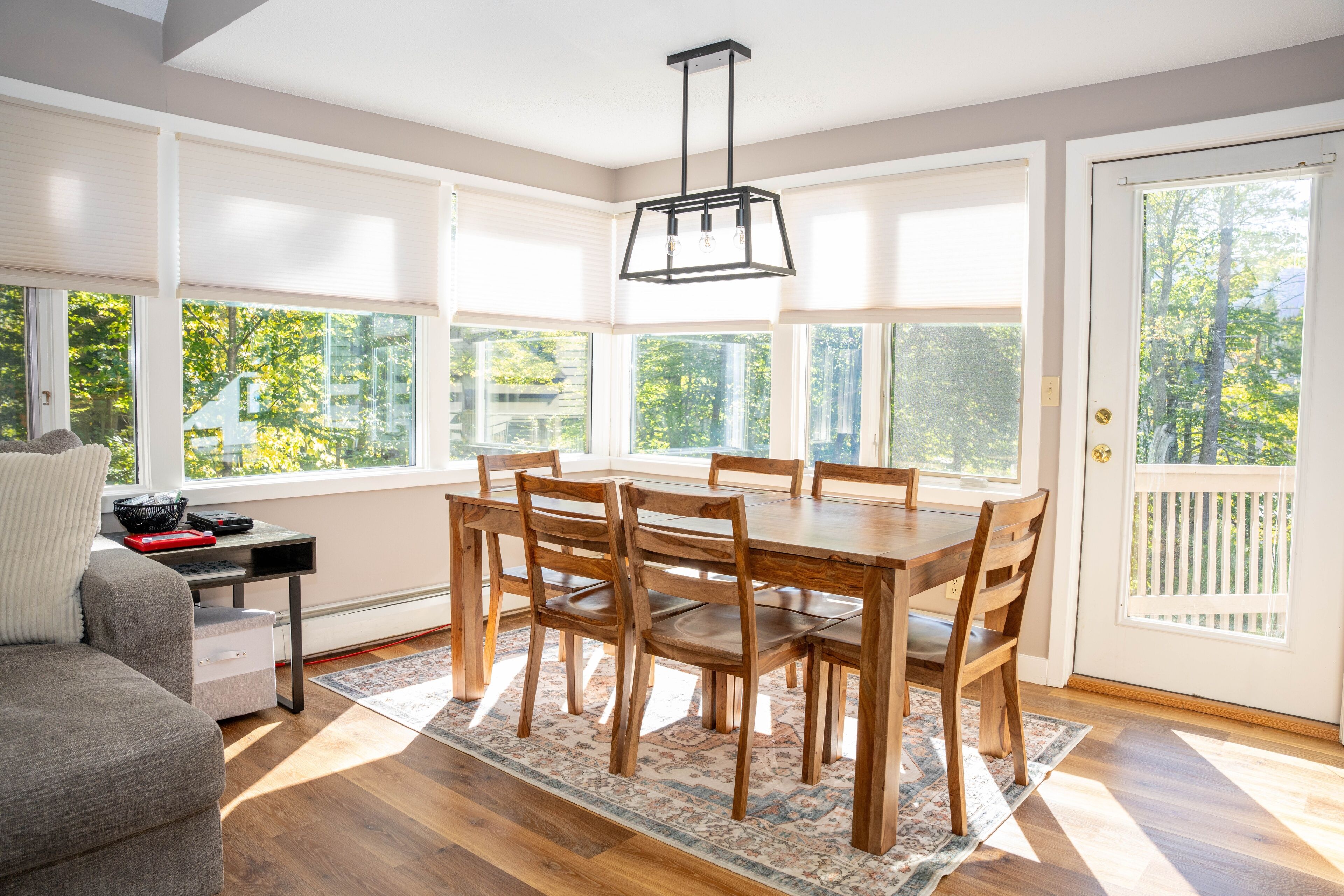 Condo, 2 Bedrooms | Dining