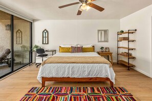 Condo, 3 Bedrooms | 3 bedrooms, free WiFi - La Jolla Gem 3 Bedroom Condo (La Jolla)