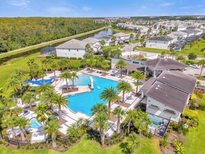 Exterior - Upstay Epic 15BR Mansion for Big Groups near Parks (Kissimmee)