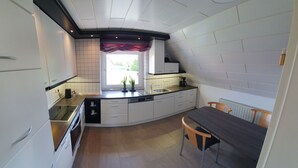 Uklassifisert bilde, 2 av 12, knapp