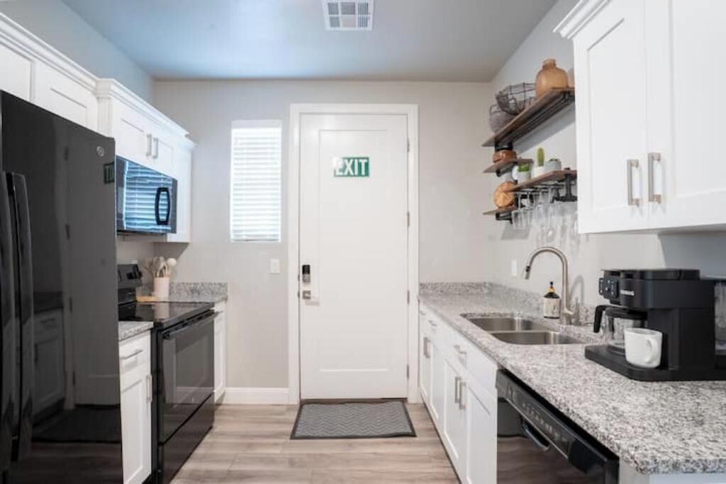 Microwave, oven, stovetop, dishwasher