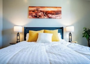 2 bedrooms, WiFi, bed sheets