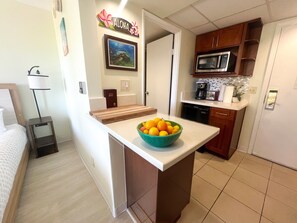 Fridge, microwave, coffee/tea maker, cookware/dishes/utensils - Aqua Palms Paradise Studio | Walk to Beach (Honolulu)