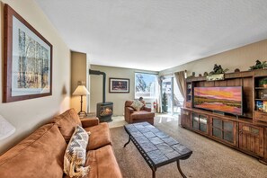 TV connectée, cheminée