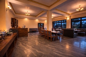 Restaurant - Kunden Fortune Resort Gangtok Near MG Marg (Gangtok)