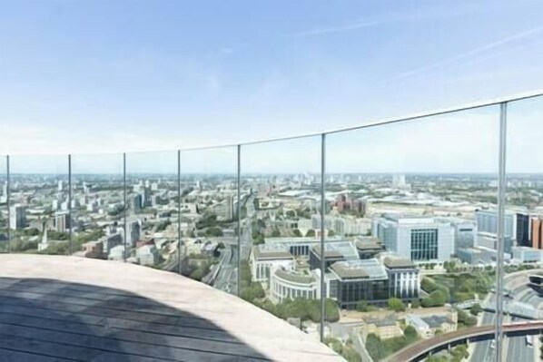 Property grounds - Scenic view 1-Bed Apt Near Downtown with Free Wifi (London)