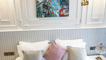 Suite Room | Premium-sengetøj, gratis produkter i minibaren, gratis Wi-Fi, sengetøj