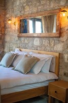 Ropa de cama de alta calidad y artículos del minibar gratis 