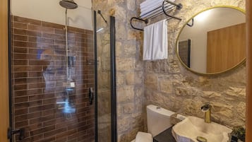 Standard Room | Bathroom | Shower, rainfall showerhead, hair dryer, bathrobes