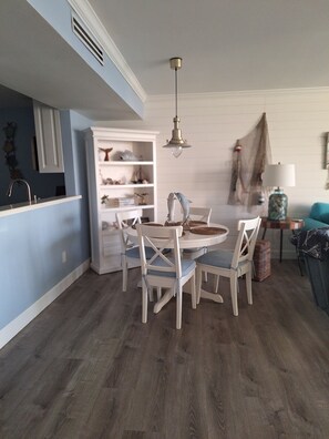 Dining - Gorgeous gem with breathtaking Sunsets & open water views at Rock Harbor Club  (Key Largo)