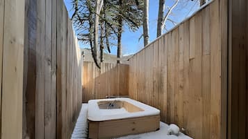 Bañera de hidromasaje exterior