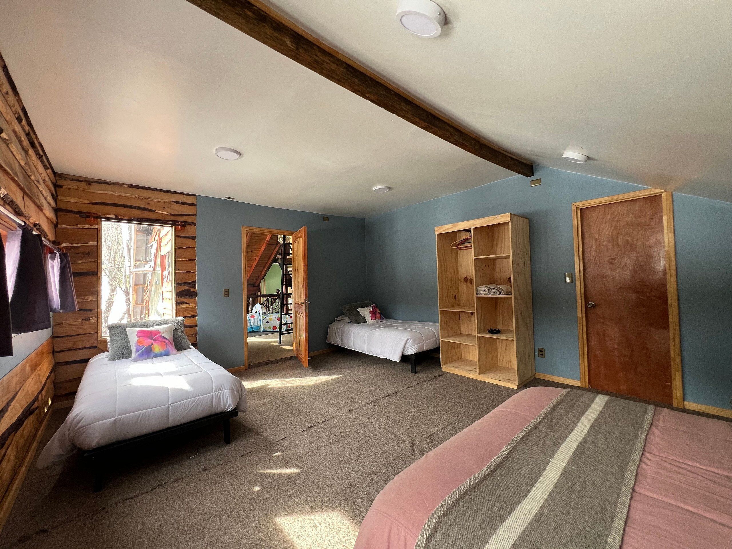 Comfort Quadruple Room (002) | Free WiFi, bed sheets