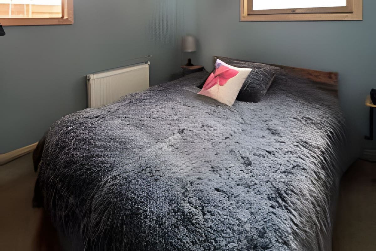 Kahden hengen comfort-huone (001) | Ilmainen Wi-Fi, vuodevaatteet