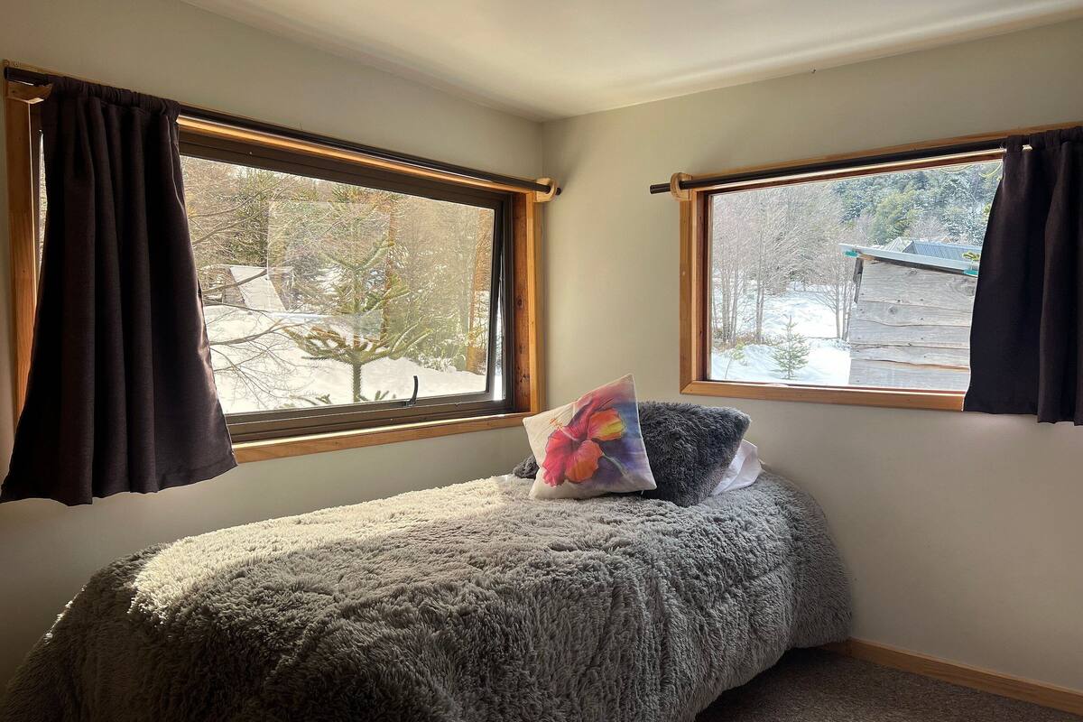 Comfort Triple Room | Free WiFi, bed sheets