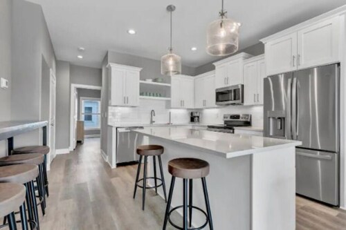 New! Spacious Ocean View Home, Pool, Elevator, Pet Friendly, Beach Access,