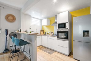 Fridge, microwave, oven, coffee/tea maker - Golden Oasis - One Bedroom Apartment, Sleeps 2 (Le Marin)