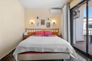 3 chambres, fer et planche Ă repasser, Wi-Fi gratuit, draps fournis