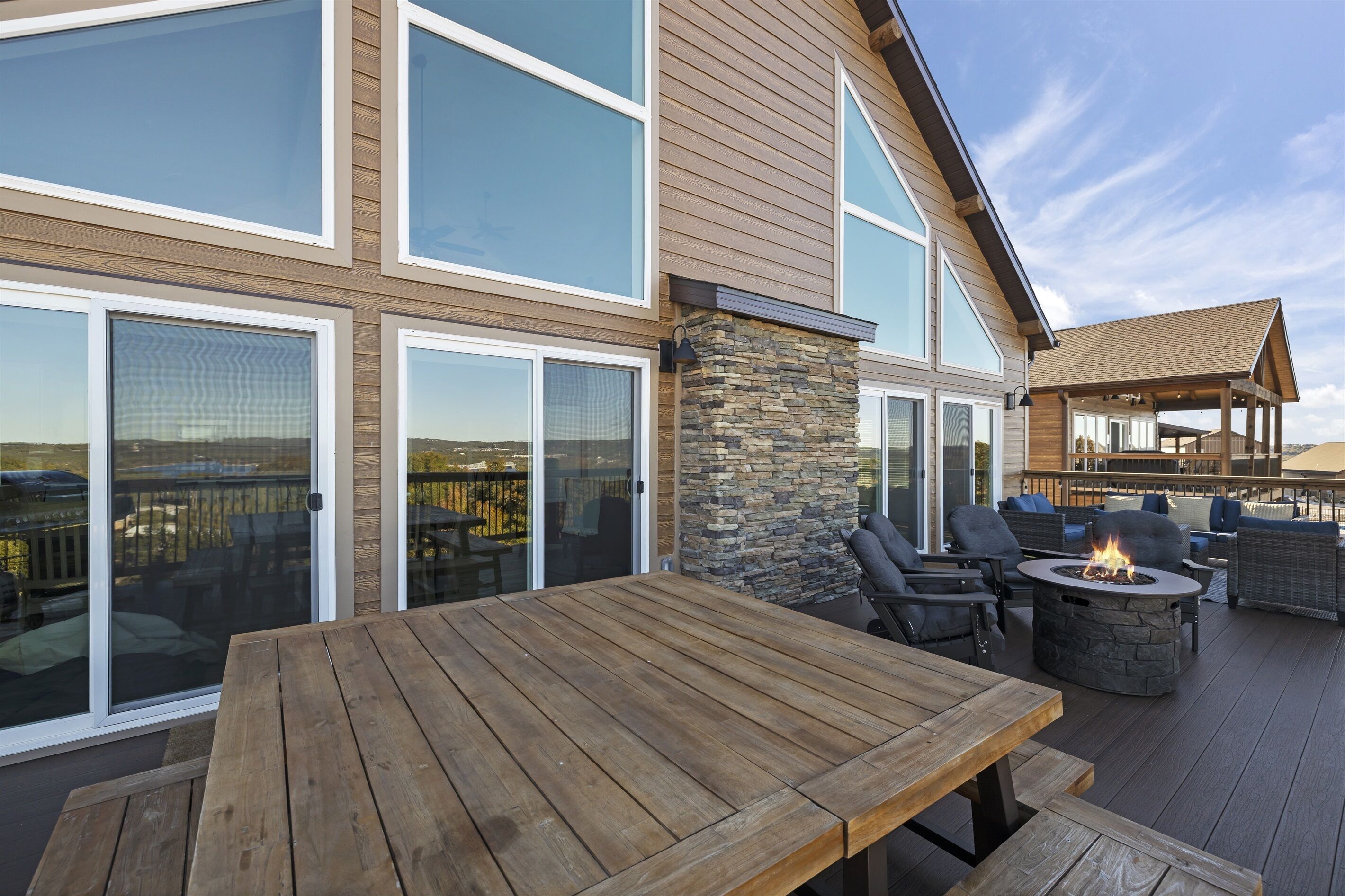 屋外ダイニングエリア