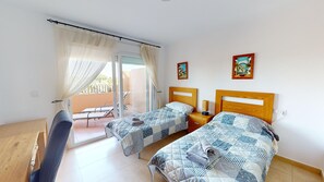 2 Schlafzimmer, Bügeleisen/Bügelbrett, kostenloses WLAN, Bettwäsche