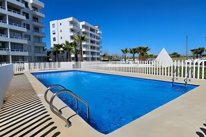 Lägenhet | Pool | En säsongsöppen utomhuspool