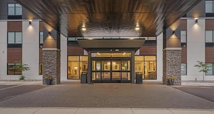Best Western Plus Marquette Hotel & Suites