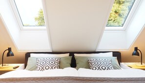 2 Schlafzimmer, Schreibtisch, Bügeleisen/Bügelbrett, Reisekinderbett