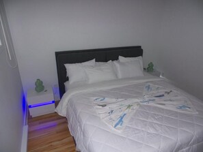 1 habitación, wifi y ropa de cama