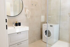 淋浴設備、提供毛巾、番梘