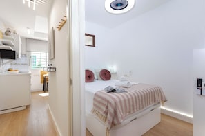 1 bedroom, iron/ironing board, free WiFi