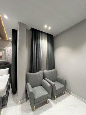 Living area - MULTAN SWISS HOTEL (Multan)