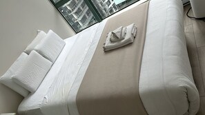 2 bedrooms, iron/ironing board, travel cot, free WiFi