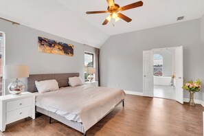 3 bedrooms, desk, iron/ironing board, free WiFi