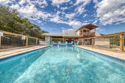 Spacious home with lots of amenities