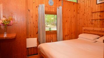 2 bedrooms, bed sheets