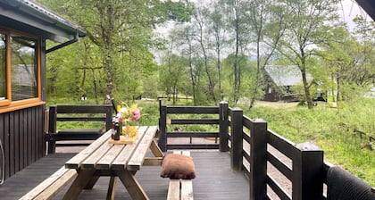 Seil Log Cabin - sleeps 5 guests in 2 bedrooms