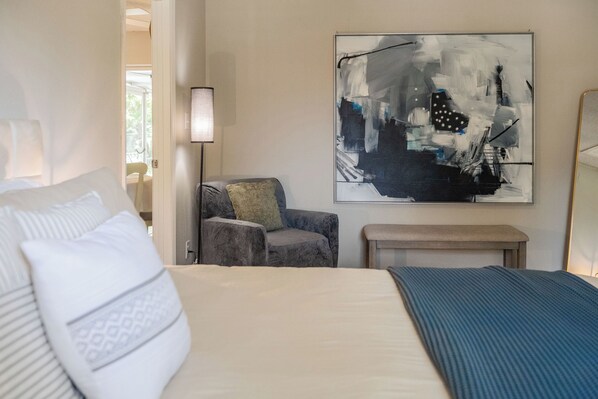 4 bedrooms, free WiFi, bed sheets