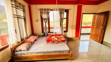 1 bedroom, iron/ironing board, bed sheets, wheelchair access